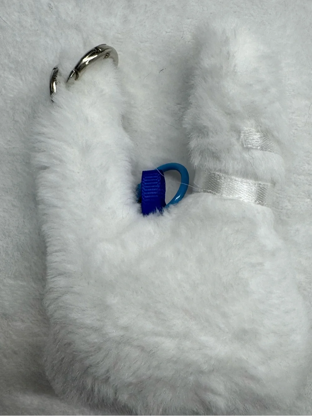 N/A white creepy